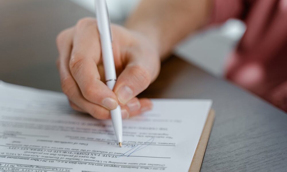 from-paper-to-cloud:-the-future-of-legal-paperwork-in-a-tech-driven-world